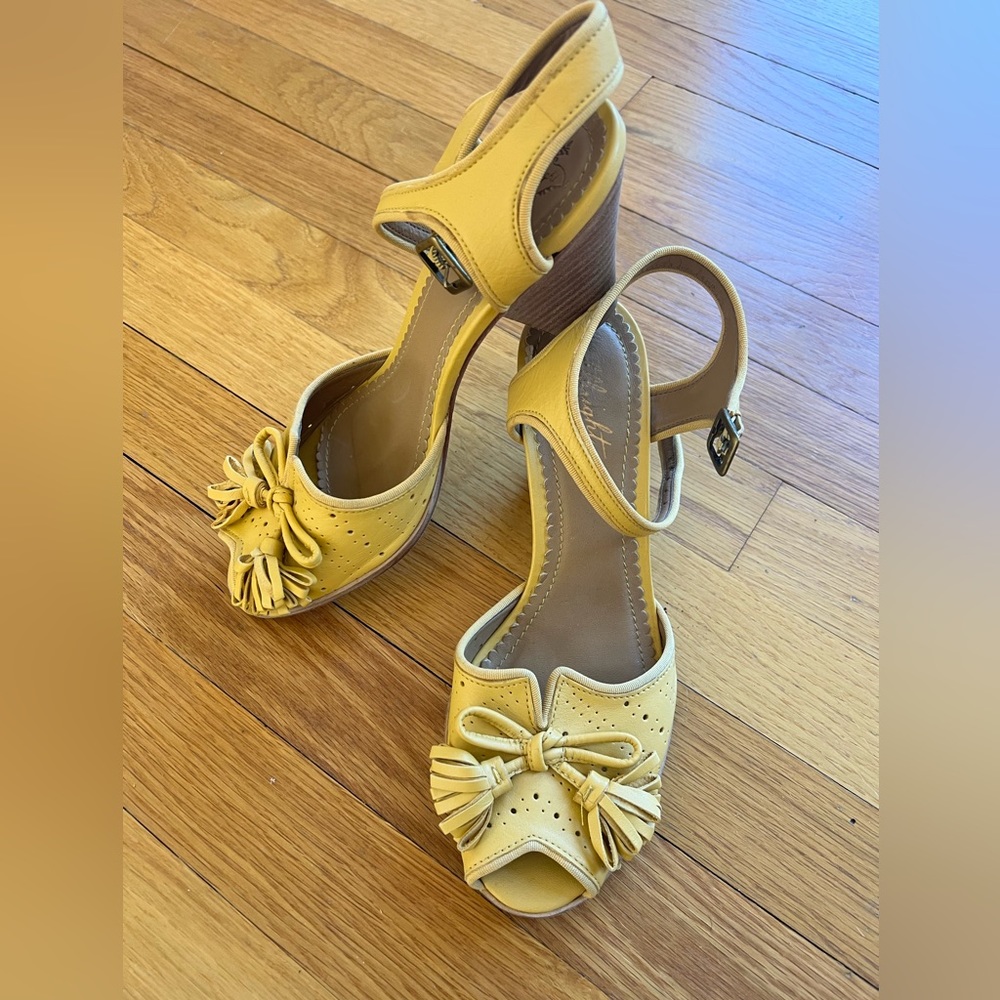 Miss Albright sandals. Size 8.5